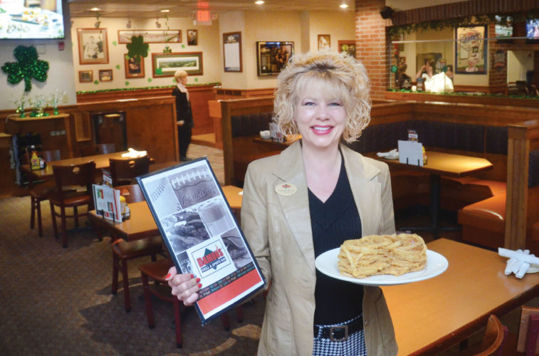 Sports-Themed Damon’s Famous for Ribs, Onion Loaf